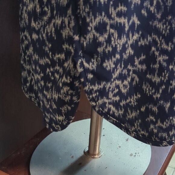 Lila Rose Navy and Cream Long Sleeve Dress - Picture 4 of 8